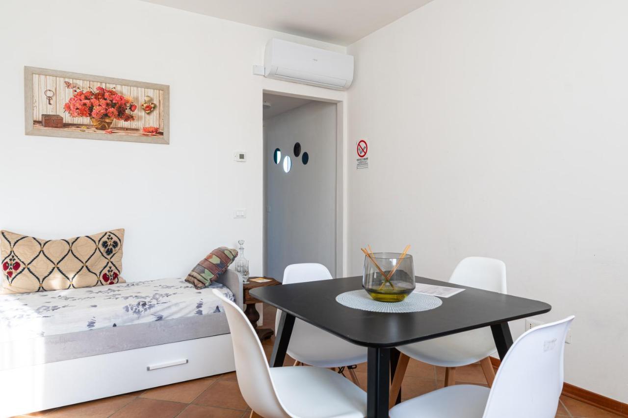 Gold Oasi - Business Solution Aparthotel Φεράρα Εξωτερικό φωτογραφία