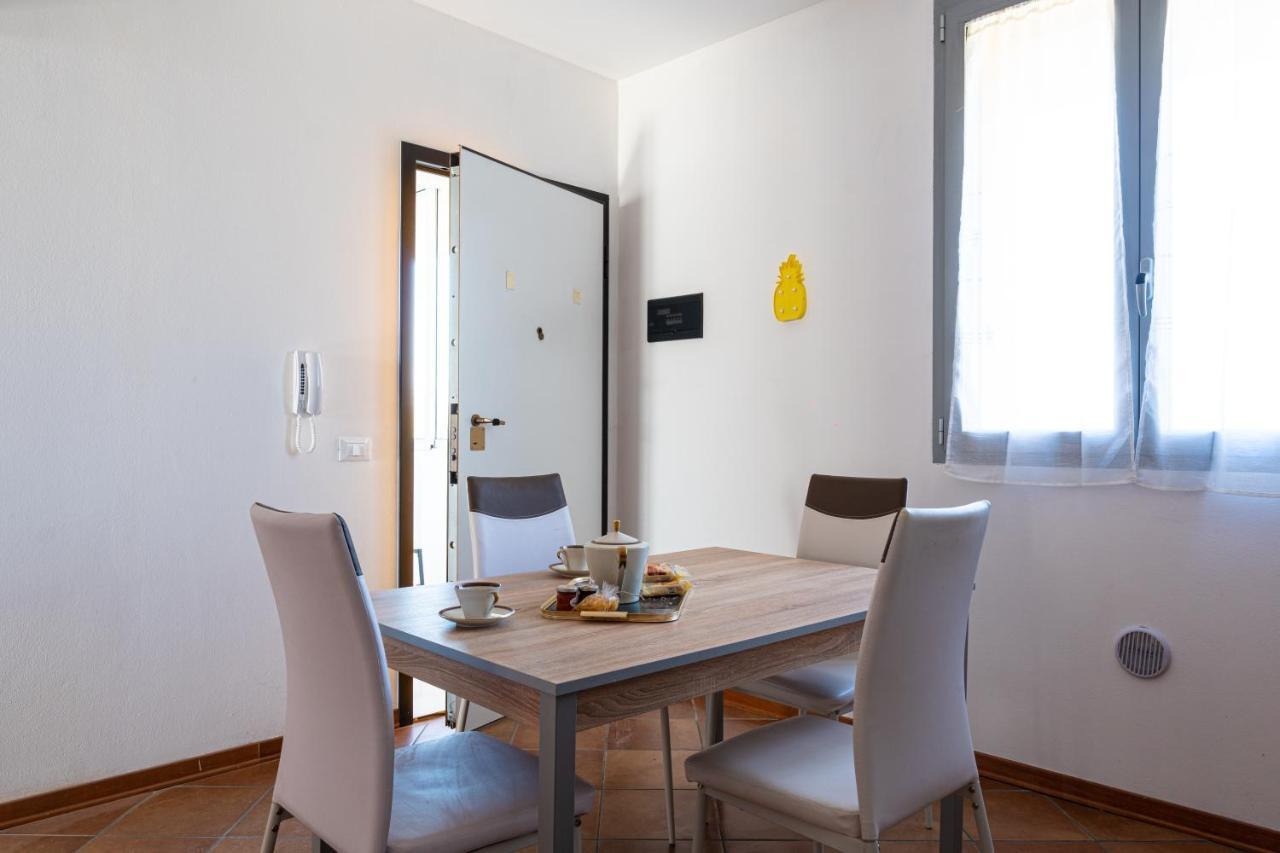 Gold Oasi - Business Solution Aparthotel Φεράρα Εξωτερικό φωτογραφία